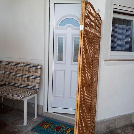 Apartmani Kalinic Bijela Zewnętrze zdjęcie