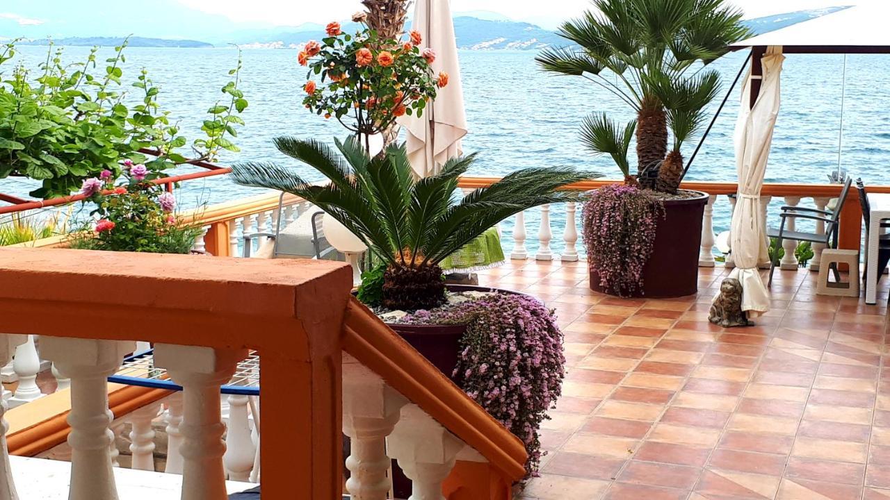Apartmani Kalinic Bijela Zewnętrze zdjęcie