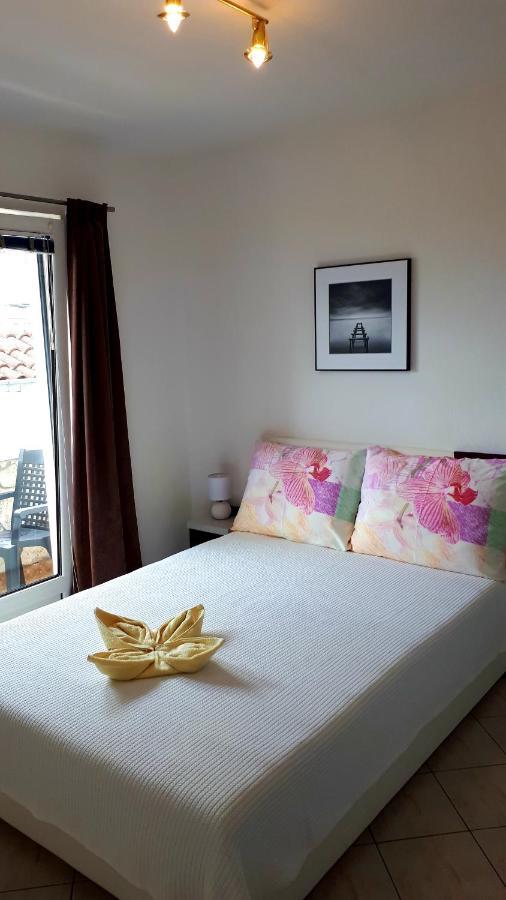 Apartmani Kalinic Bijela Zewnętrze zdjęcie